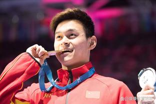 ?场地自行车男团竞速决赛：中国男团获得银牌